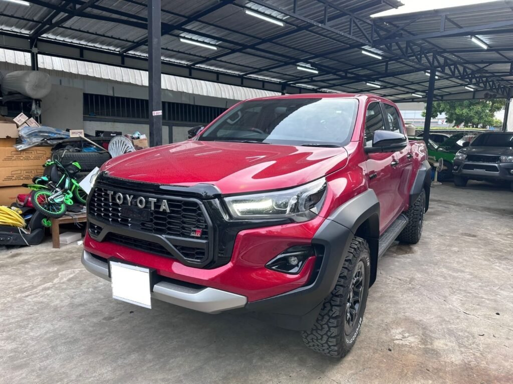 2024 TOYOTA HILUX REVO DOUBLE CAB 4WD AT