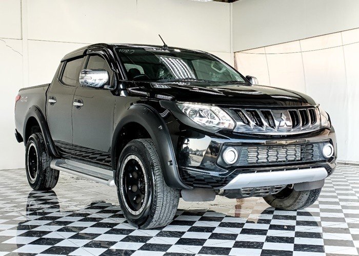 2017 MITSUBISHI DOUBLE CAB 4WD AT