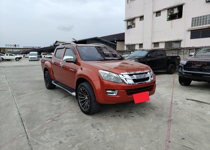 2015 ISUZU DOUBLE CAB 4WD AT