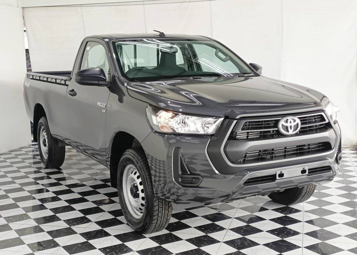 2024 TOYOTA SINGLE CAB 4WD AT